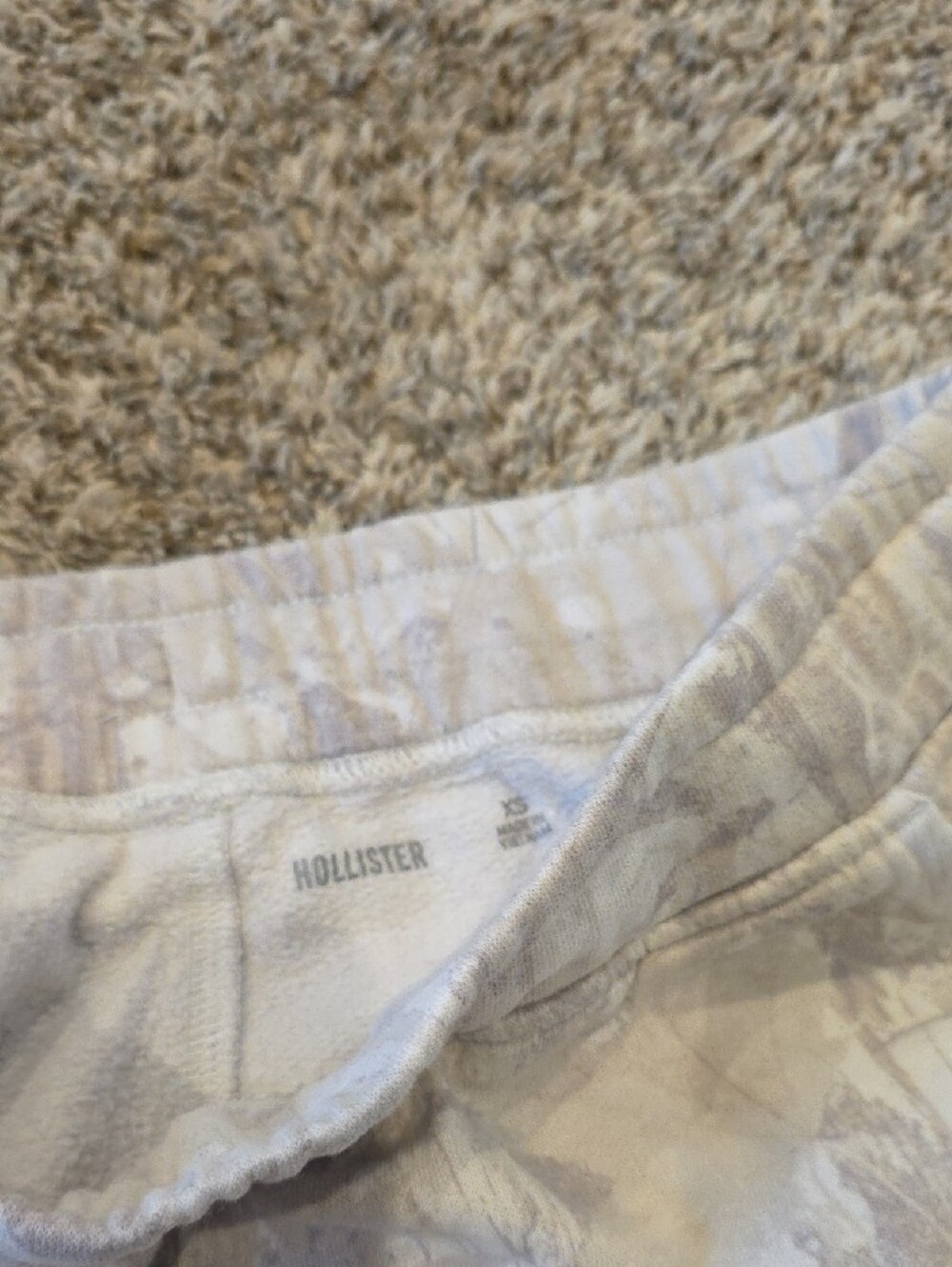 Hollister Neutral Tone Wide-Leg Camo Sweatpants - Picture 2 of 4